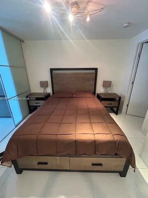 2950 NE 188th St #216, Aventura FL 33180