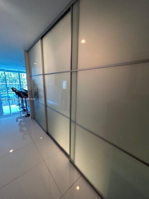 2950 NE 188th St #216, Aventura FL 33180