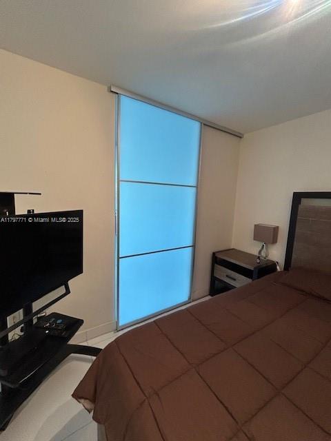 2950 NE 188th St #216, Aventura FL 33180