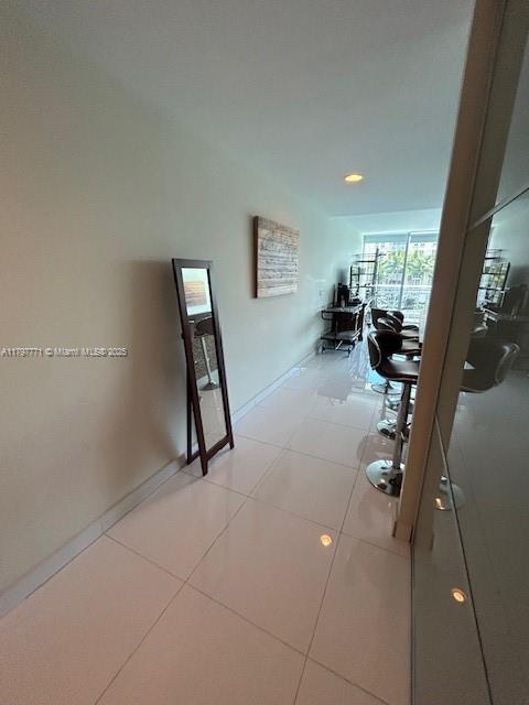 2950 NE 188th St #216, Aventura FL 33180