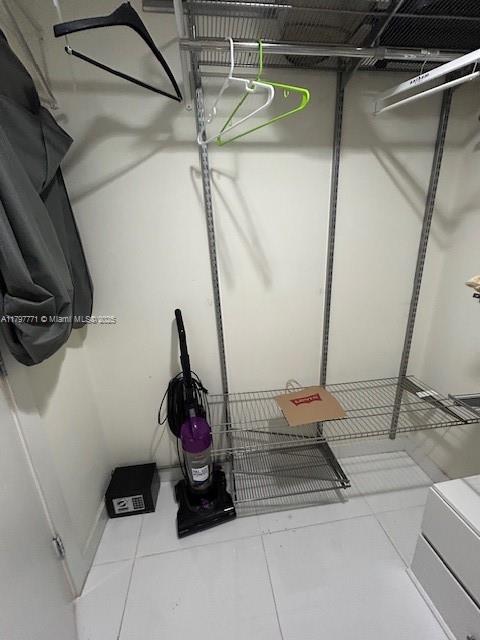 2950 NE 188th St #216, Aventura FL 33180