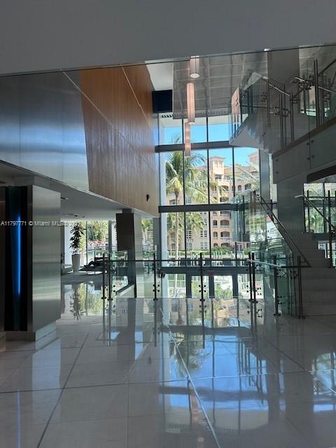 2950 NE 188th St #216, Aventura FL 33180