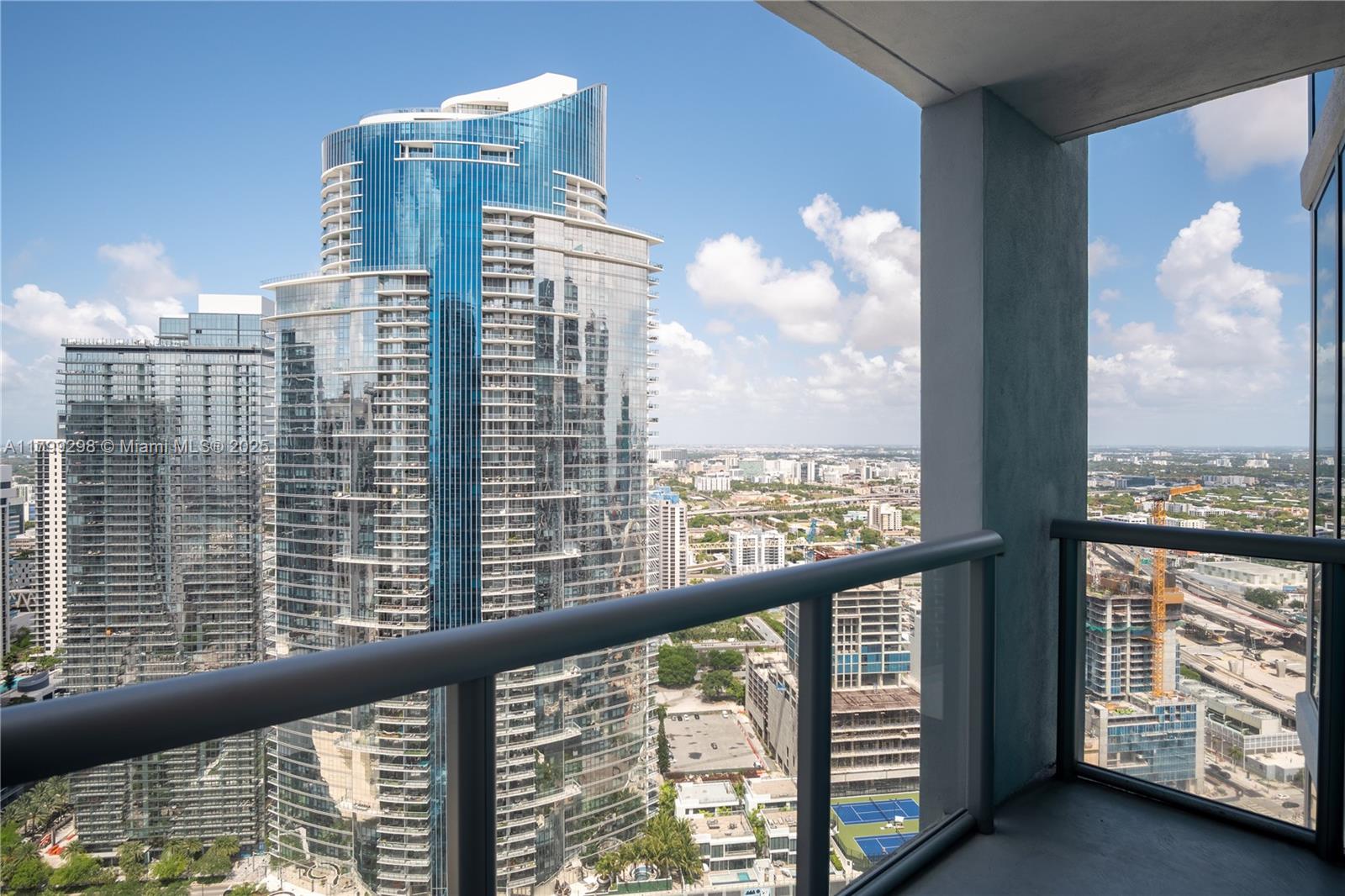 888 Biscayne Blvd #4312, Miami FL 33132