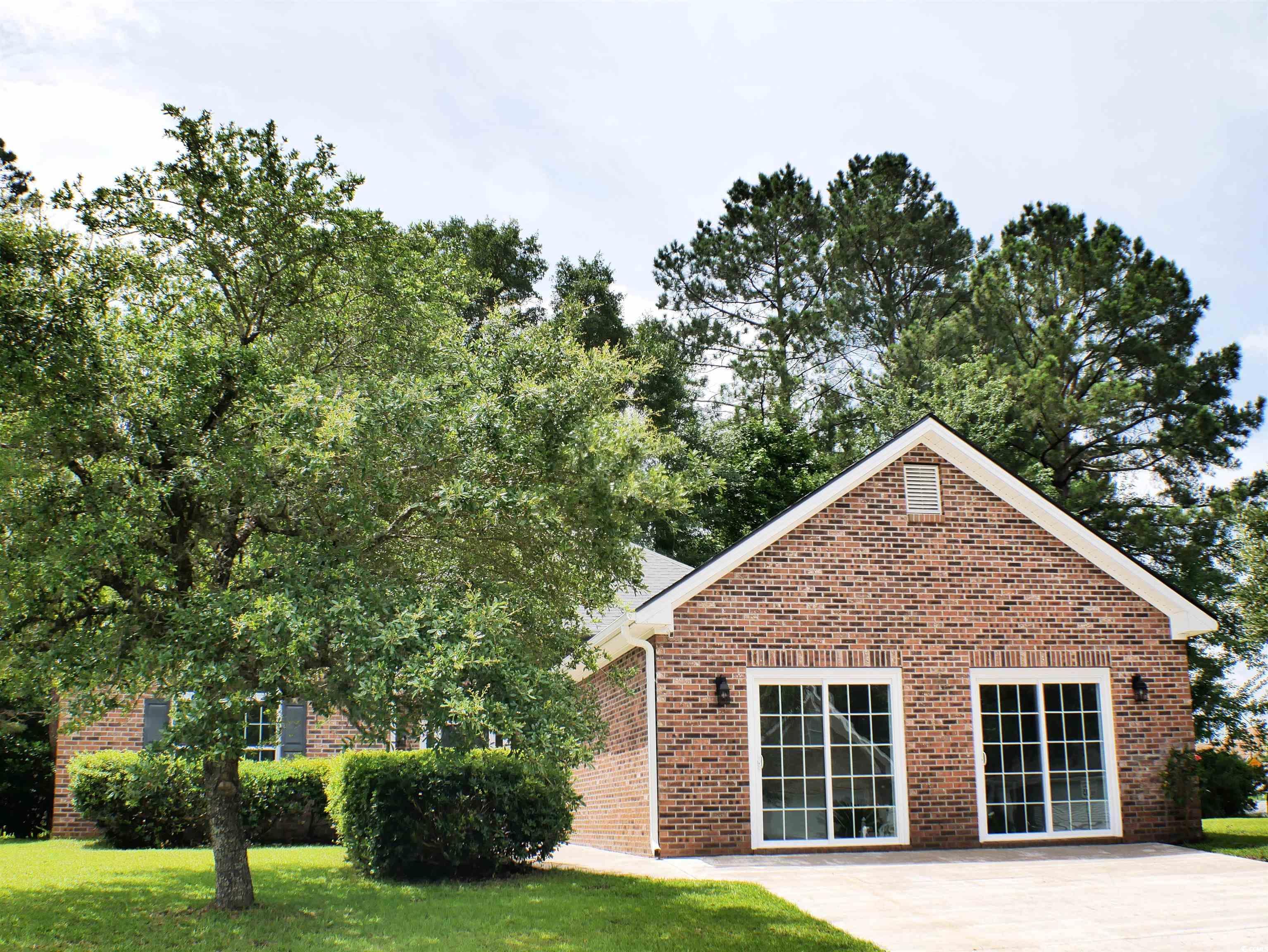 104 Jessica Lakes Dr. Conway, SC 29526