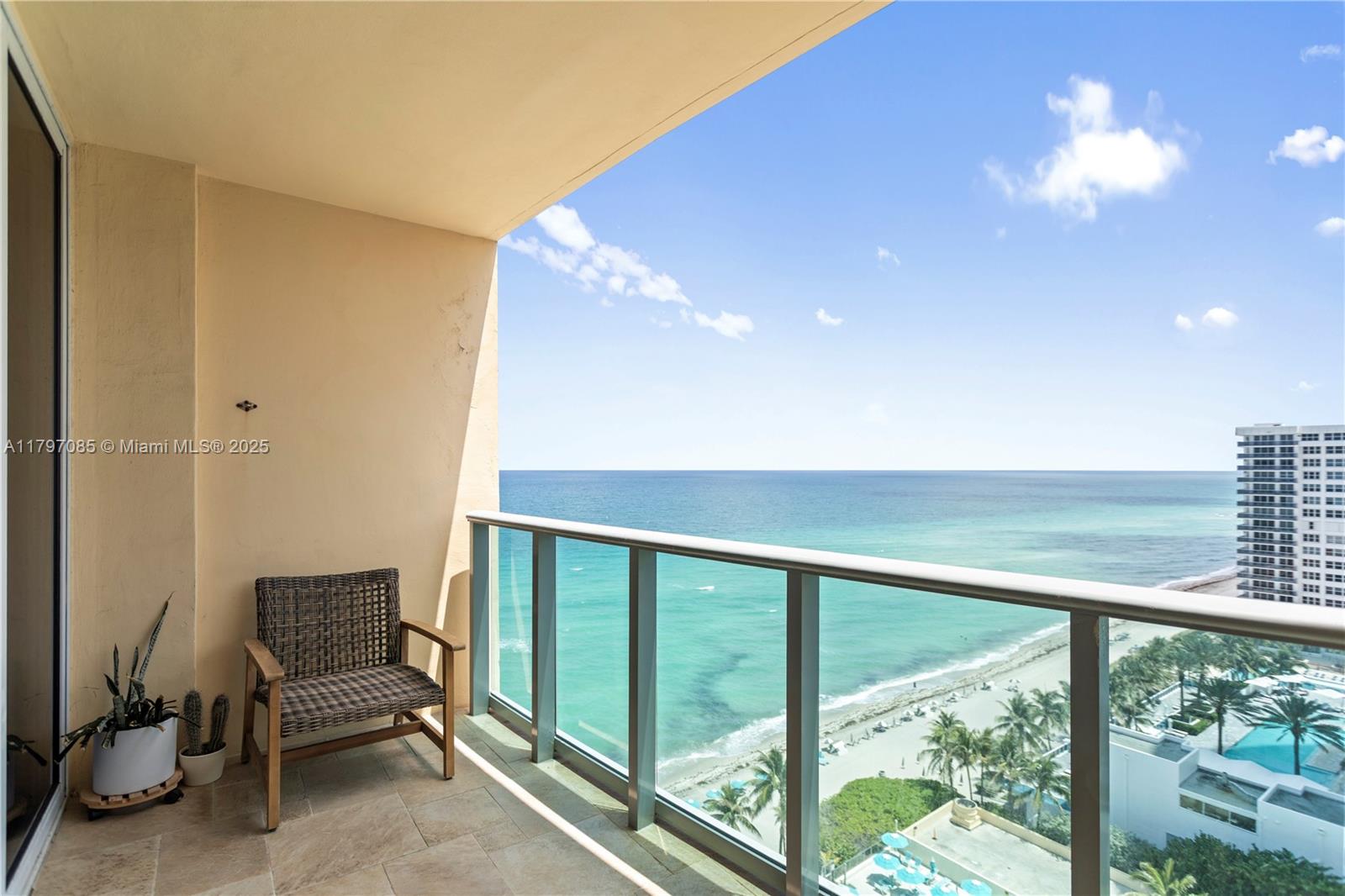 2501 Ocean Dr Unit 1614, Hollywood, Florida 33019
