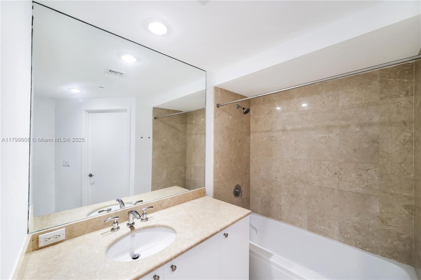 901 Brickell Key Blvd #607, Miami FL 33131
