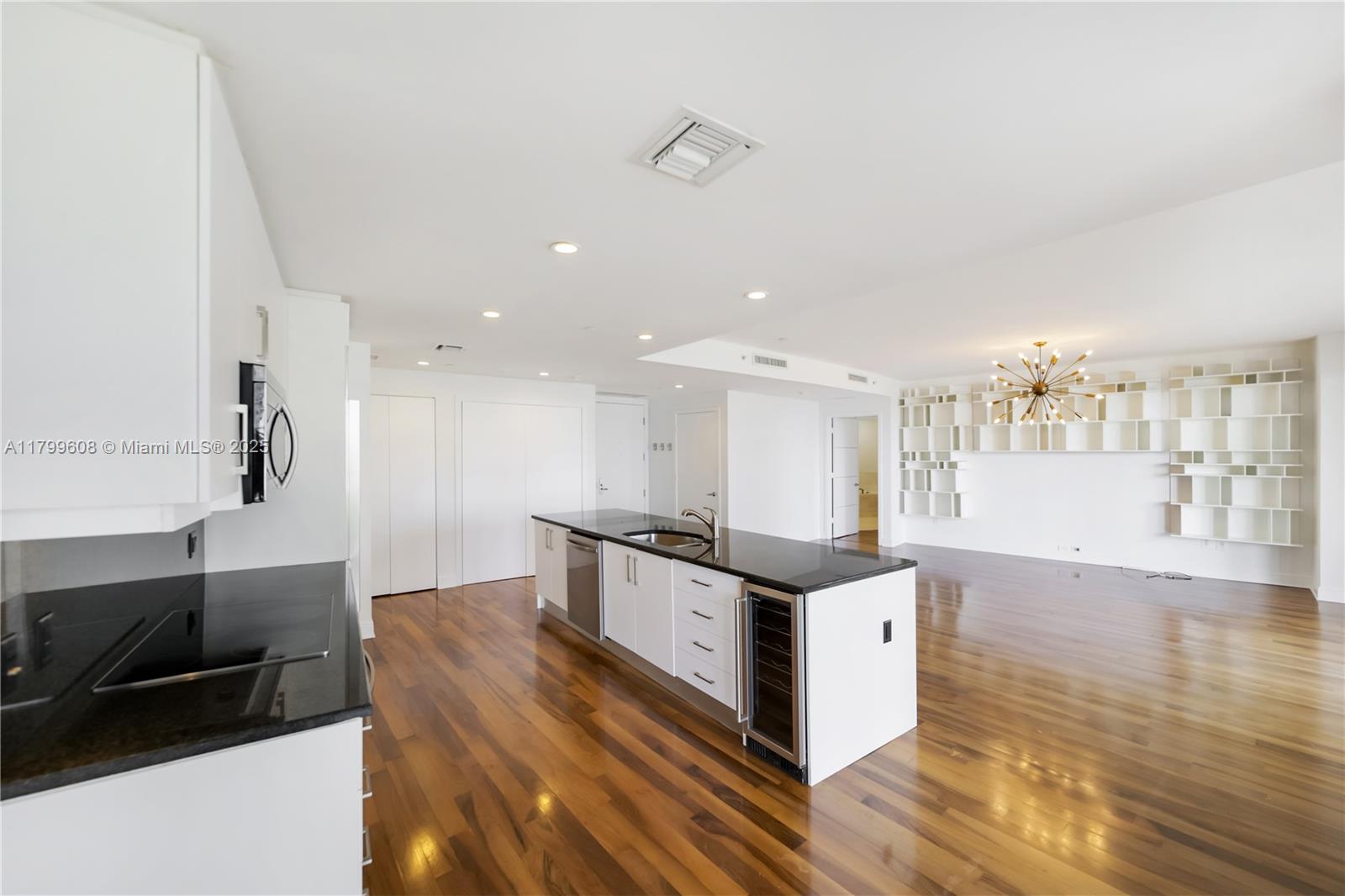 901 Brickell Key Blvd #607, Miami FL 33131