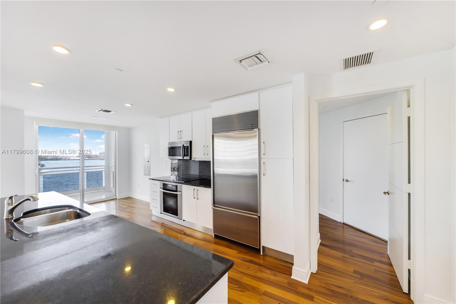 901 Brickell Key Blvd #607, Miami FL 33131
