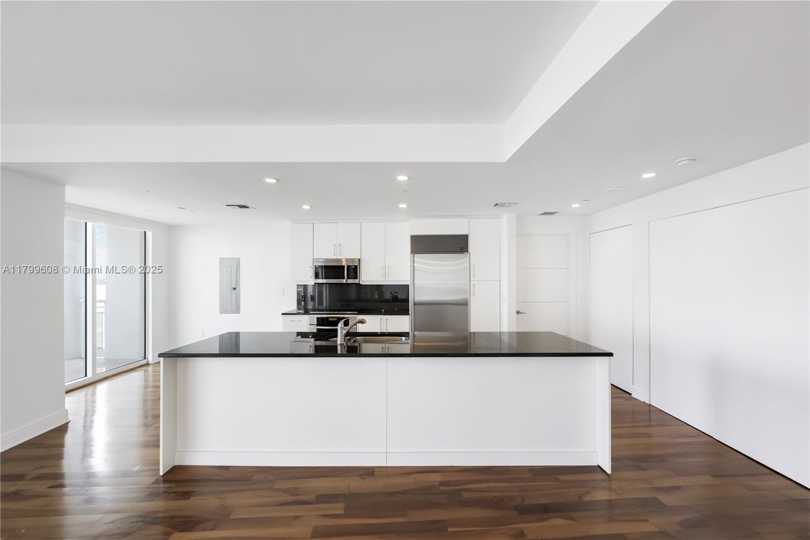 901 Brickell Key Blvd #607, Miami FL 33131