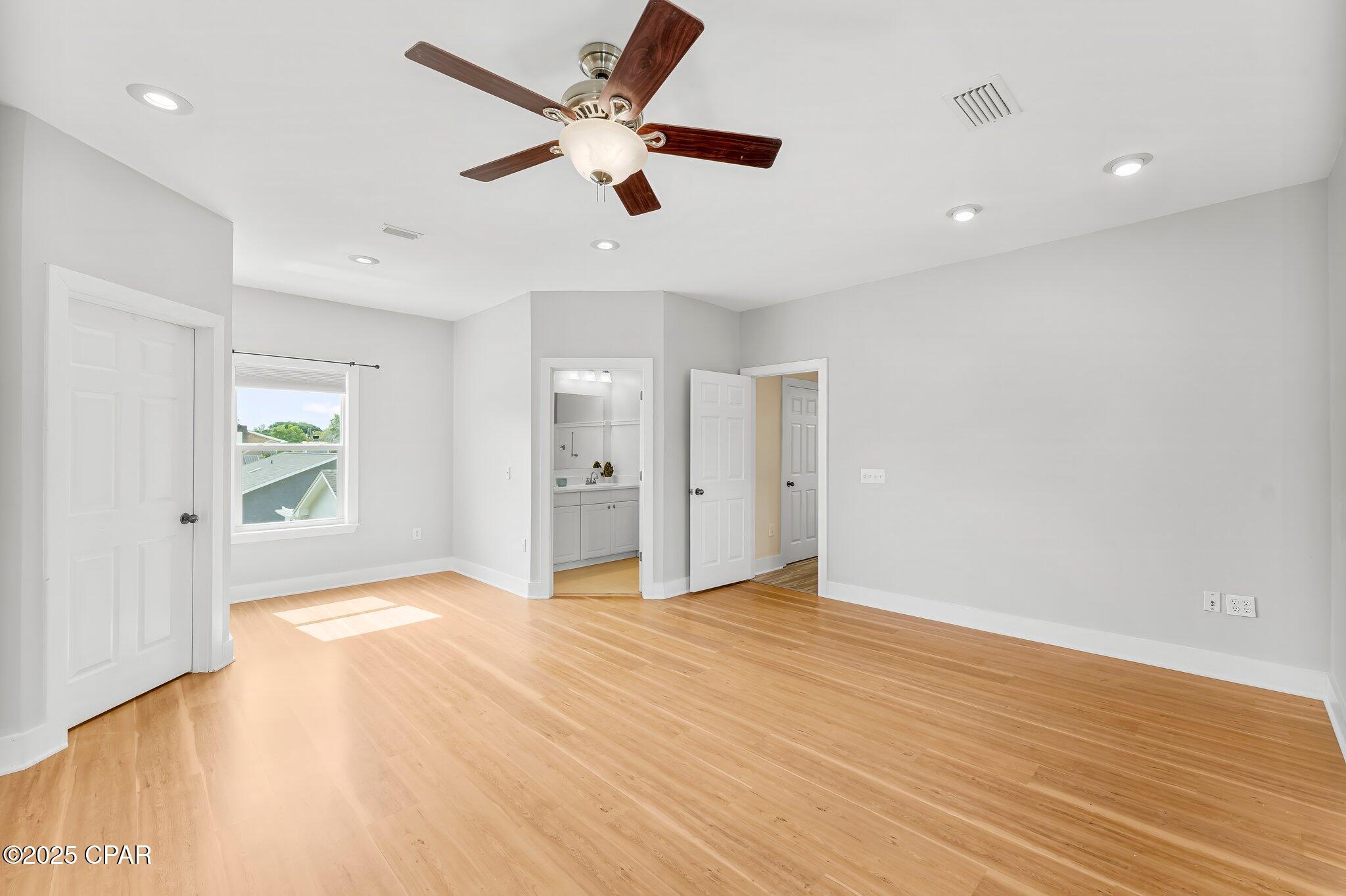 Image 38 For 16207 Sky Avenue