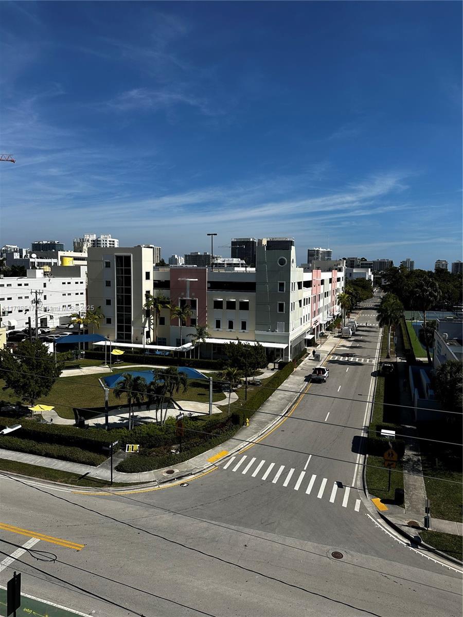 9500 Bay Harbor Dr Unit 6 F, Bay Harbor Islands, Florida 33154