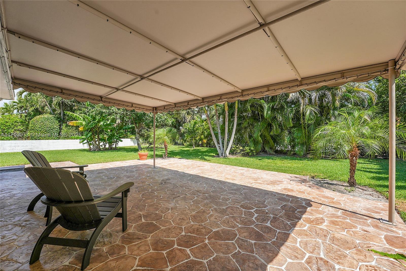 121 Tacoma Ln, Palm Beach Shores, Florida image 37
