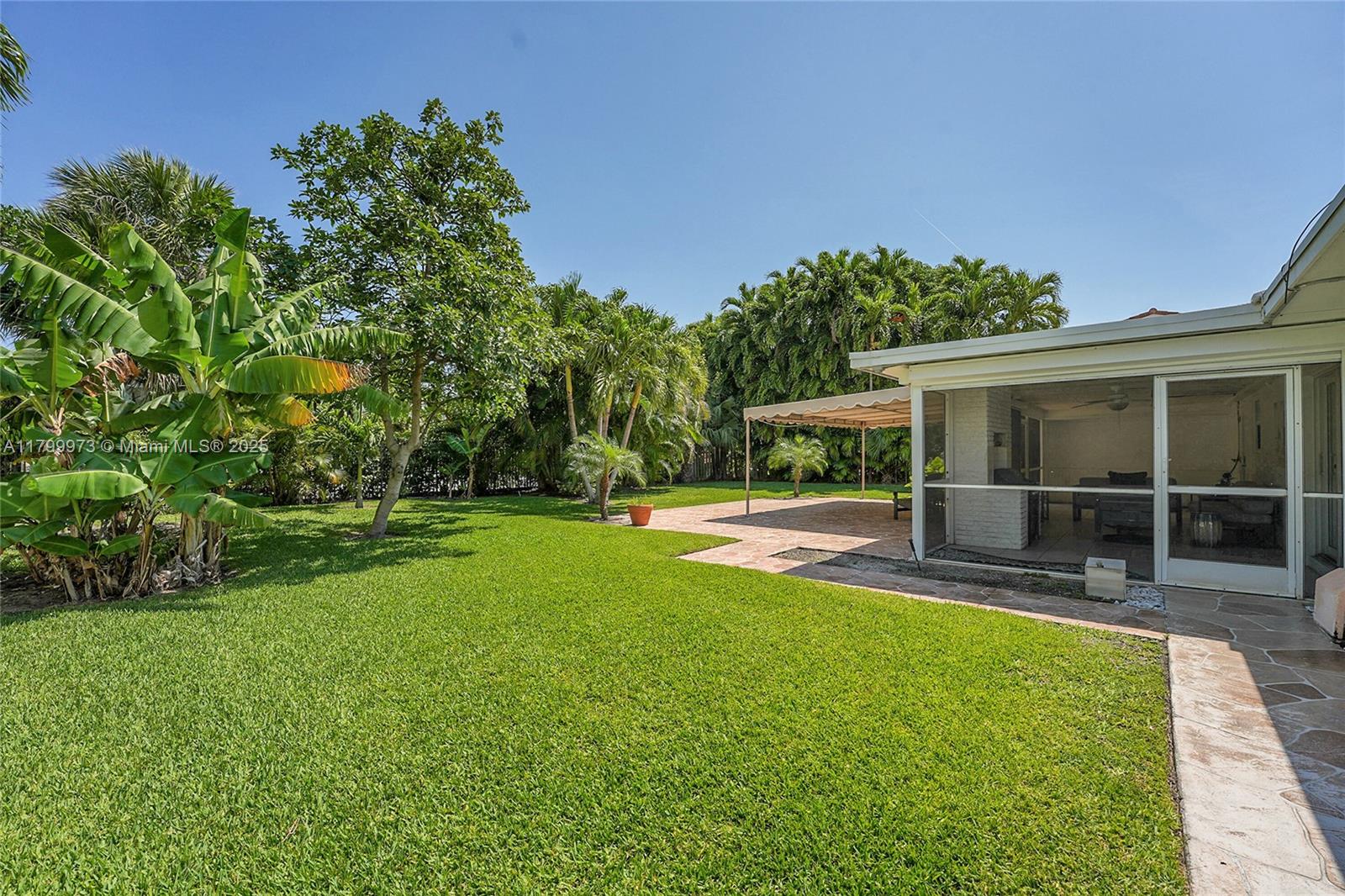 121 Tacoma Ln, Palm Beach Shores, Florida image 39
