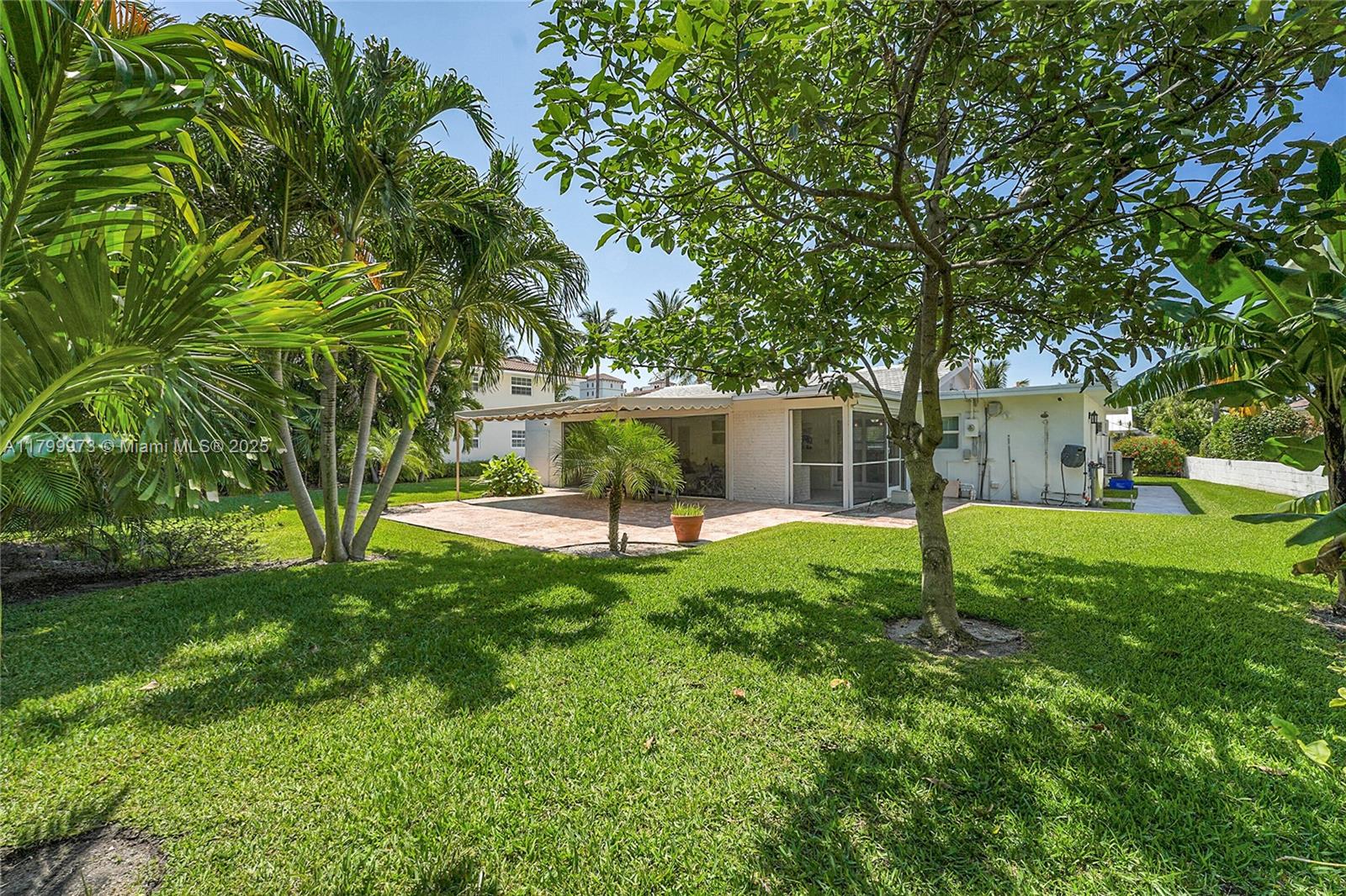 121 Tacoma Ln, Palm Beach Shores, Florida image 40