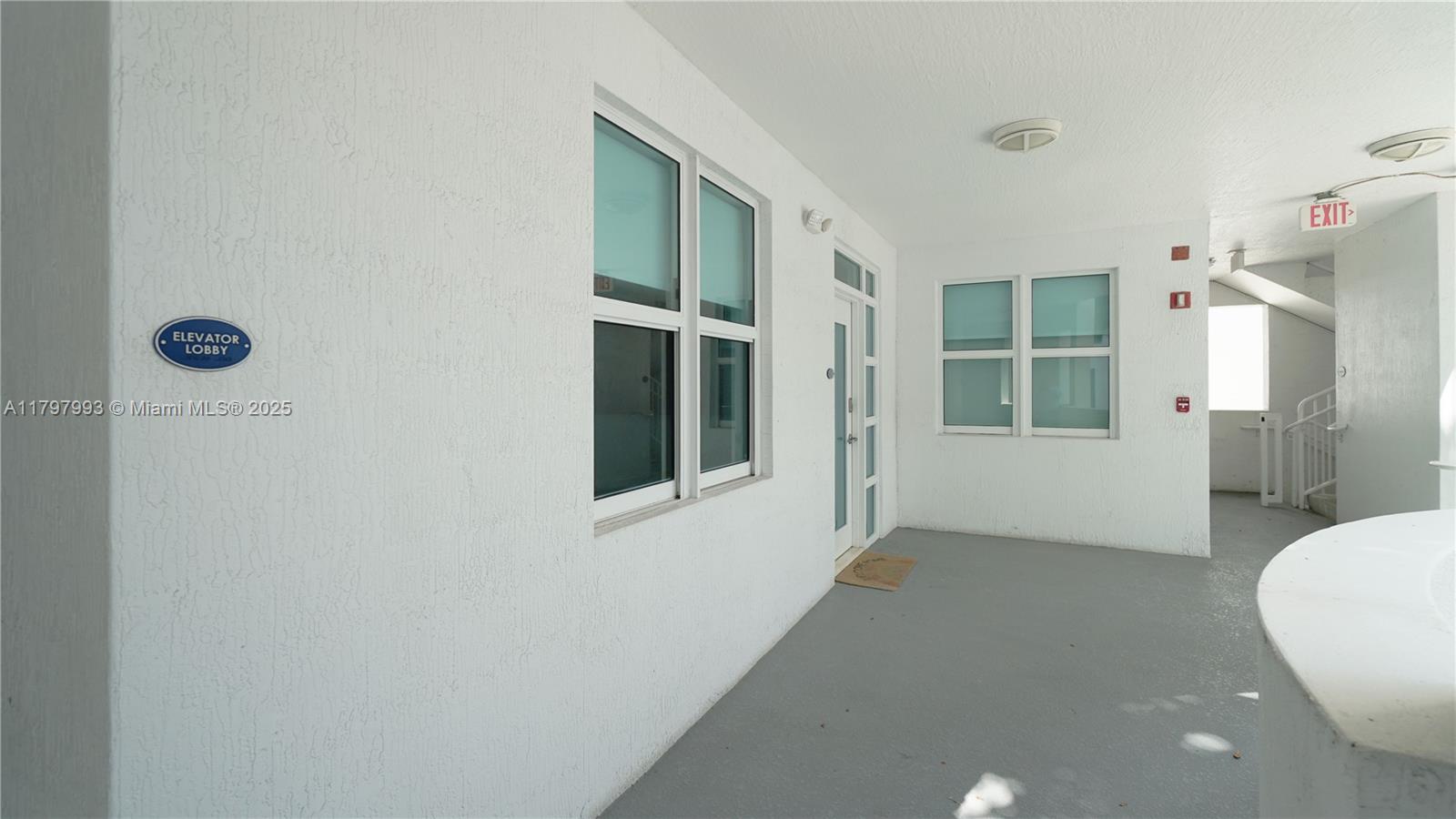 7918 Harbor Island Dr #112, North Bay Village FL 33141