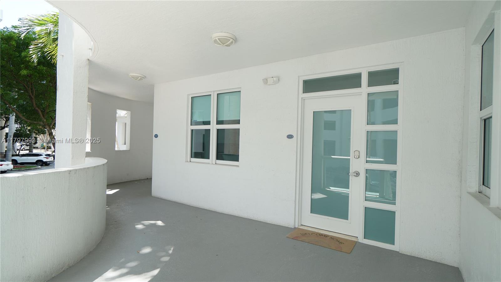 7918 Harbor Island Dr #112, North Bay Village FL 33141