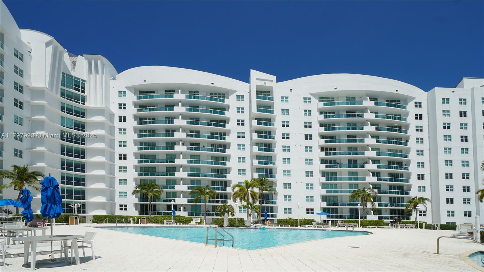 7918 Harbor Island Dr #112, North Bay Village FL 33141