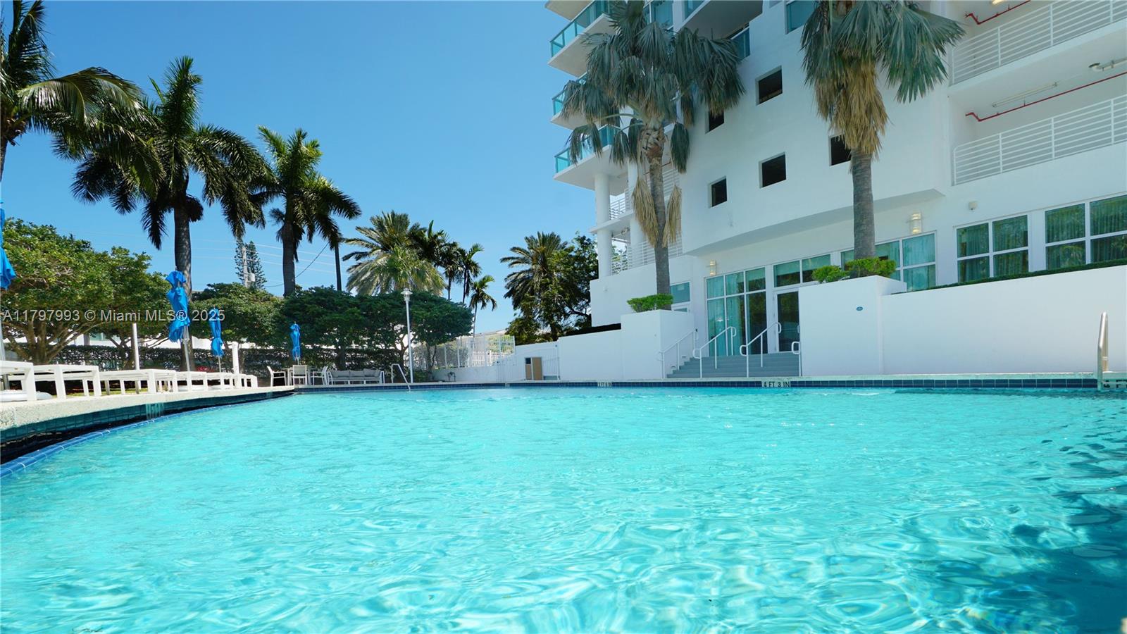 7918 Harbor Island Dr #112, North Bay Village FL 33141
