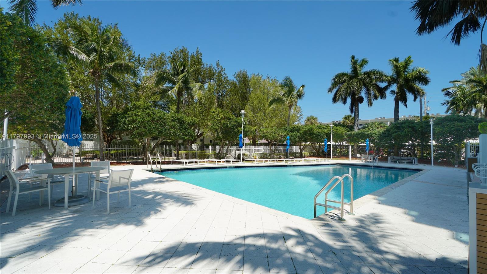 7918 Harbor Island Dr #112, North Bay Village FL 33141