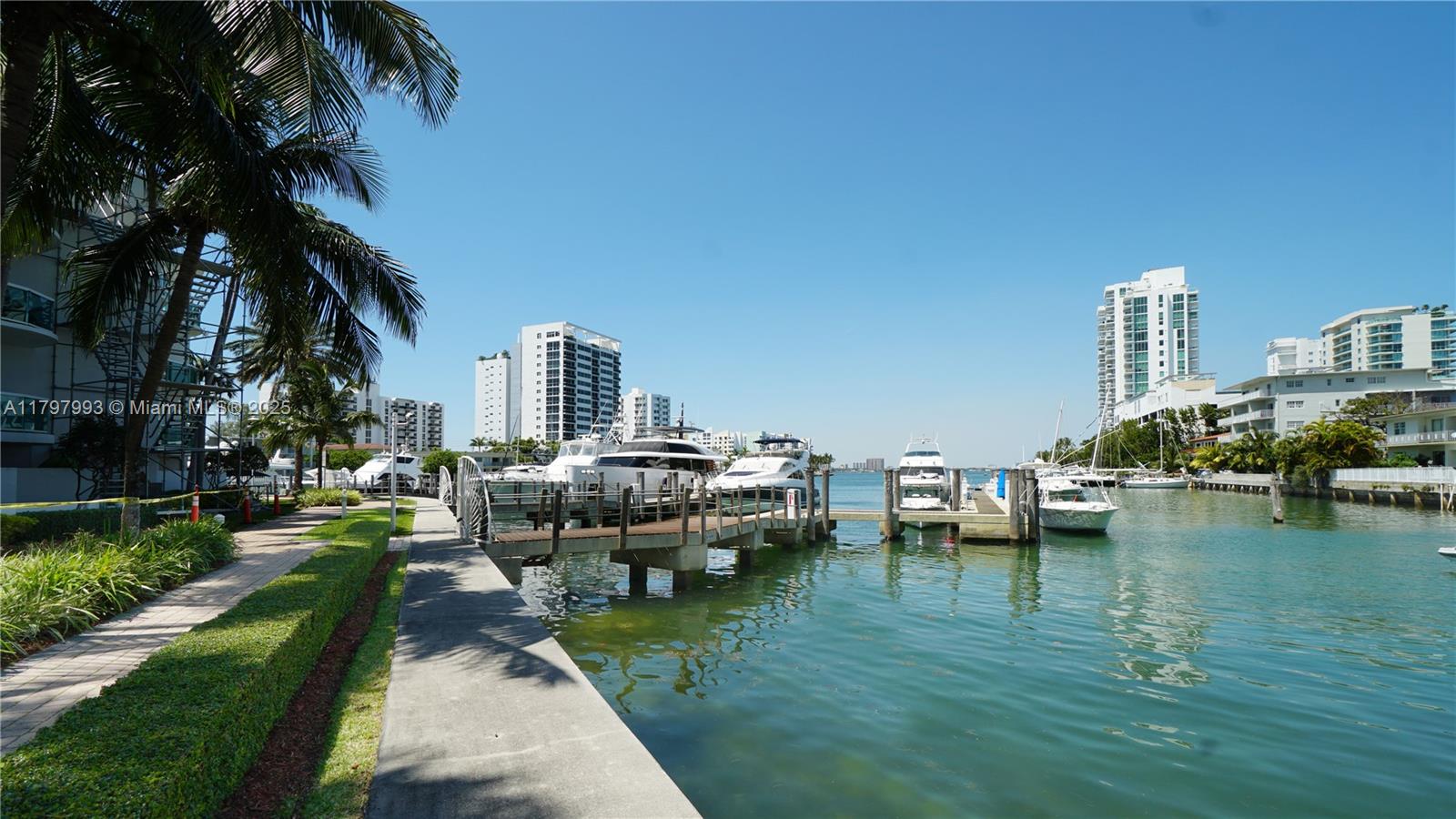 7918 Harbor Island Dr #112, North Bay Village FL 33141