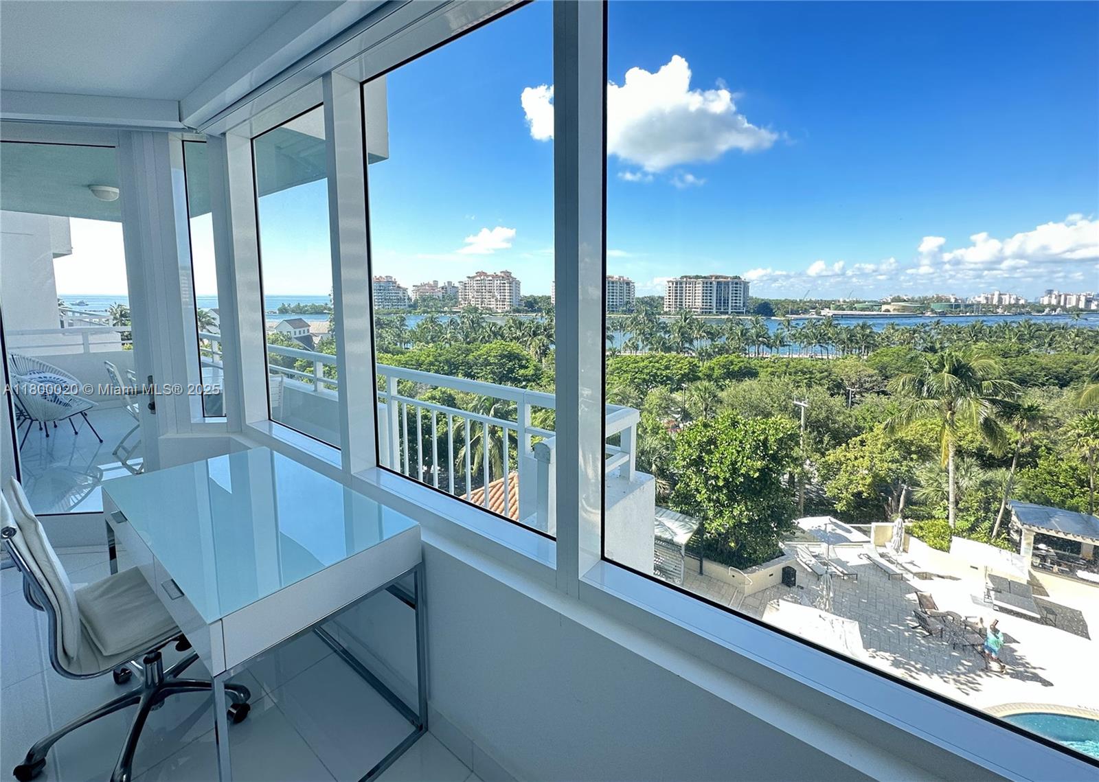 400 S Pointe Dr #605, Miami Beach FL 33139