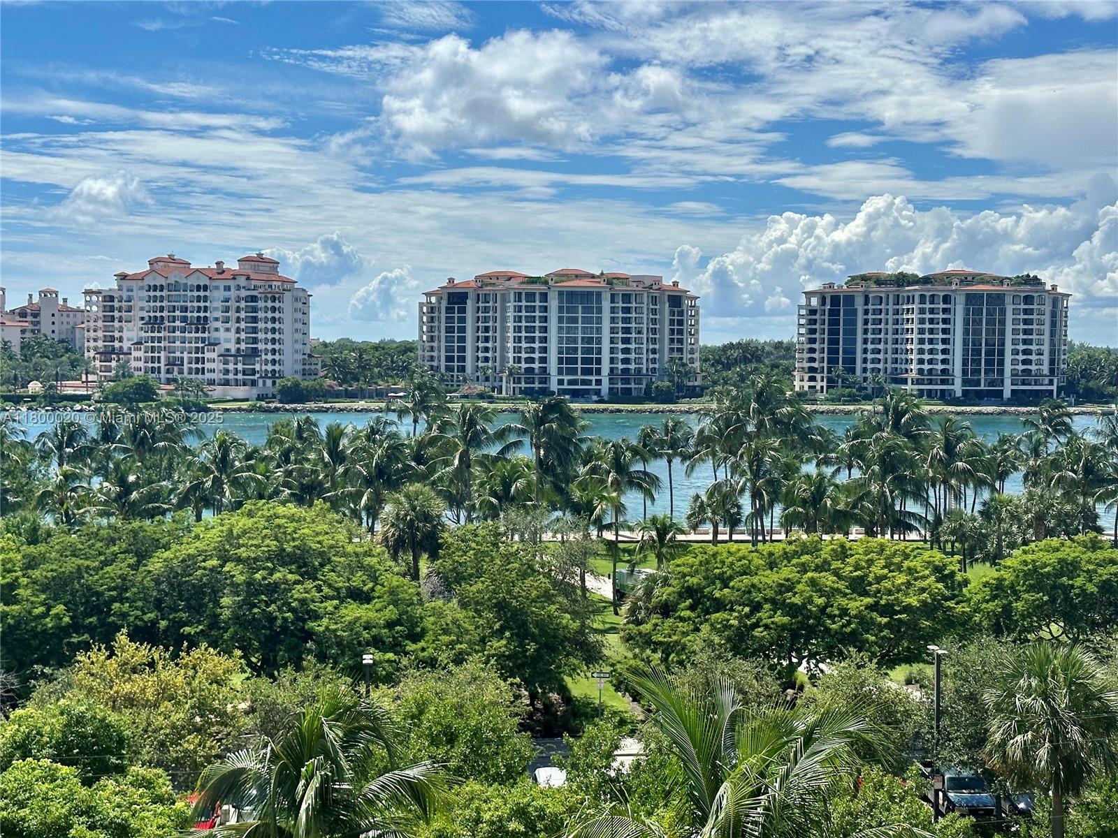 400 S Pointe Dr #605, Miami Beach FL 33139