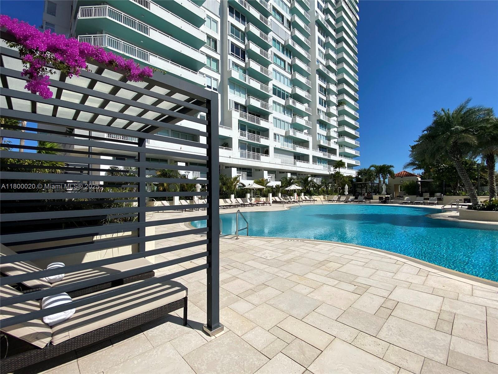 400 S Pointe Dr #605, Miami Beach FL 33139