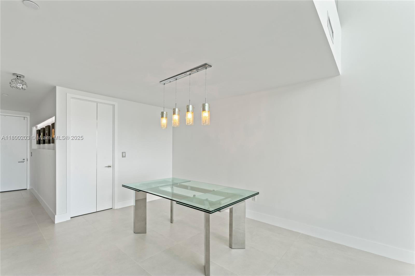 1040 Biscayne Blvd #3802, Miami FL 33132
