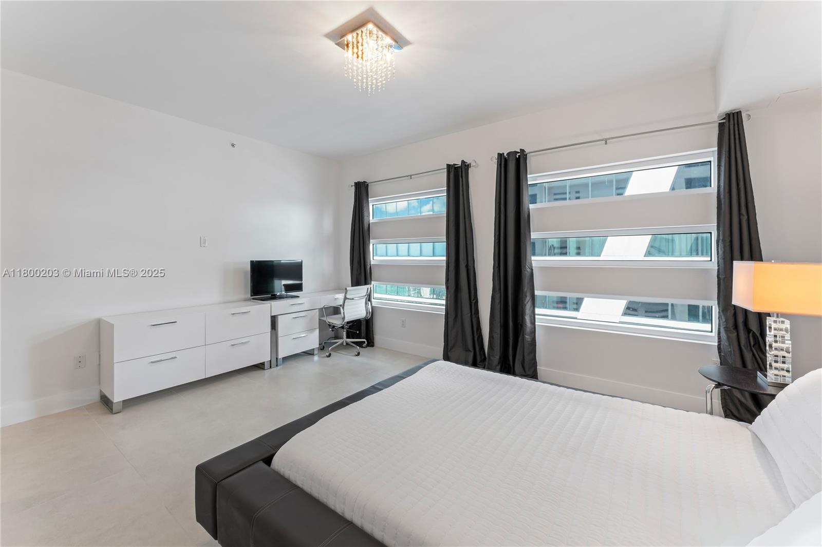 1040 Biscayne Blvd #3802, Miami FL 33132