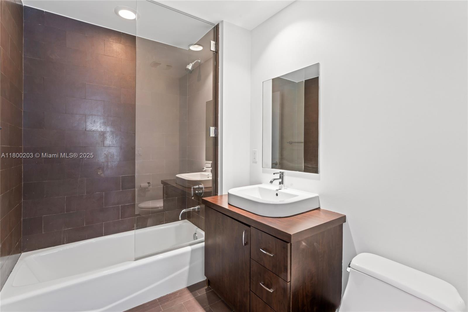1040 Biscayne Blvd #3802, Miami FL 33132