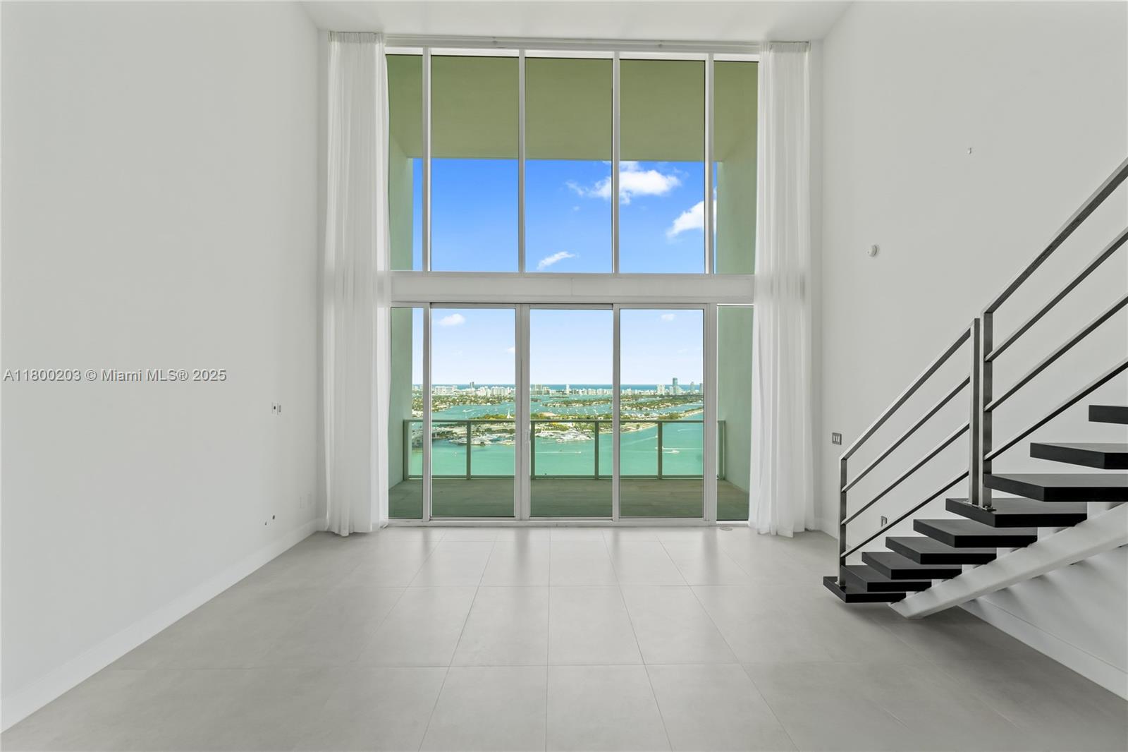 1040 Biscayne Blvd #3802, Miami FL 33132