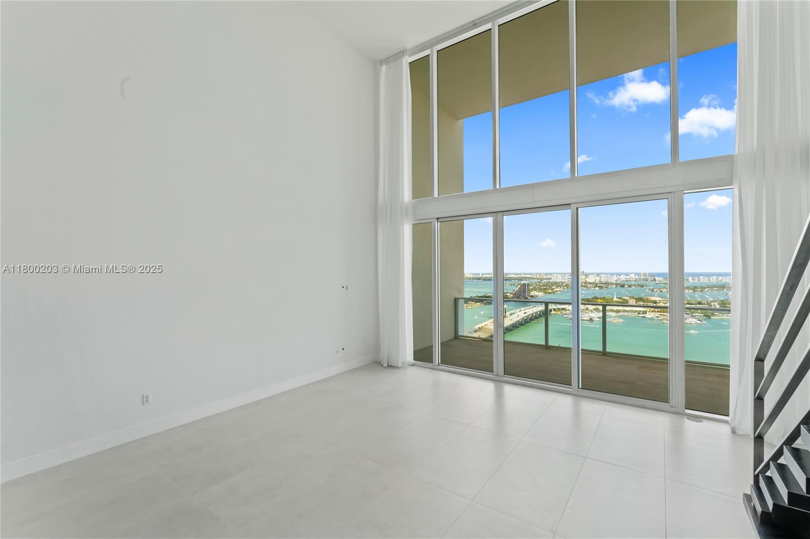 1040 Biscayne Blvd #3802, Miami FL 33132