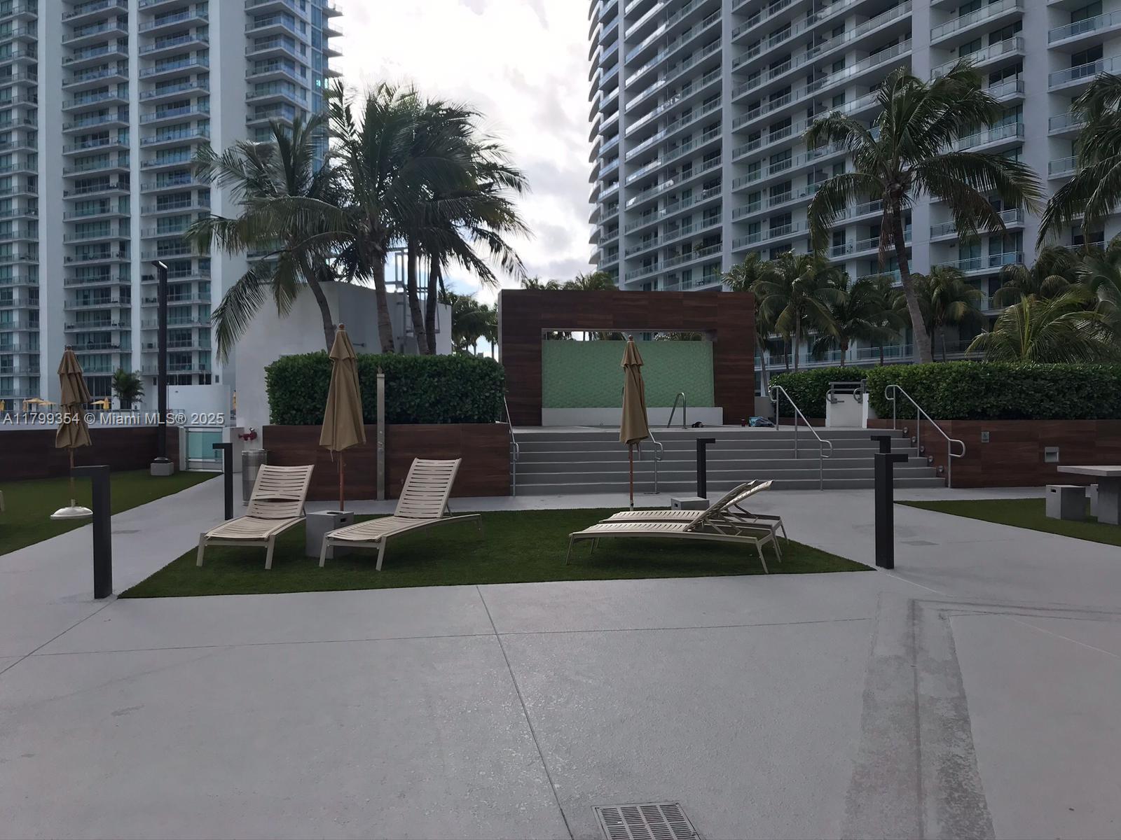 350 S Miami Ave #3011, Miami FL 33130