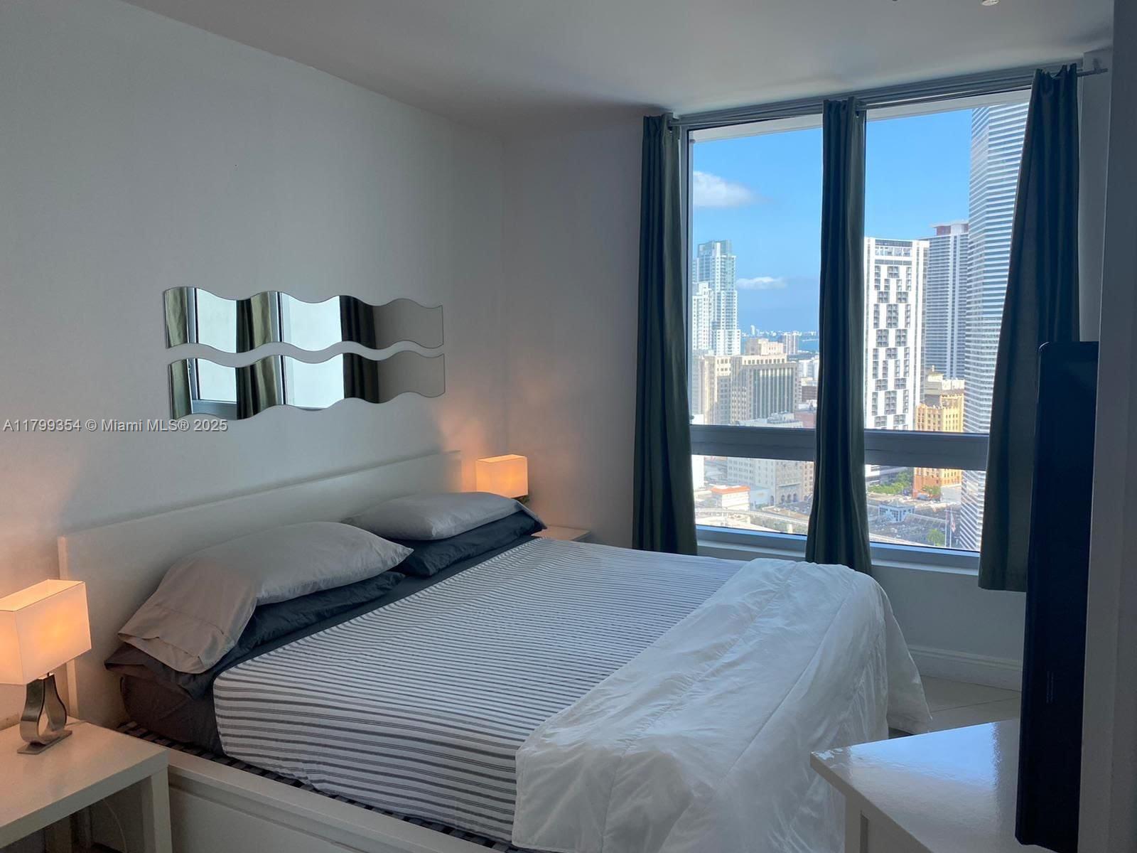 350 S Miami Ave #3011, Miami FL 33130