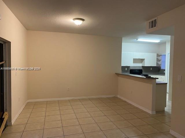 646 SW 7th Ter, Florida City, Florida image 4