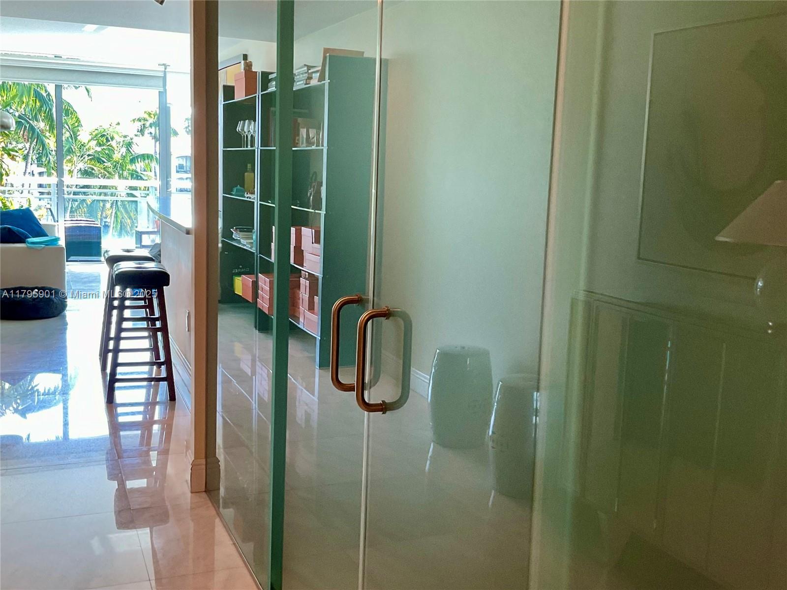2950 NE 188th St #246, Aventura FL 33180
