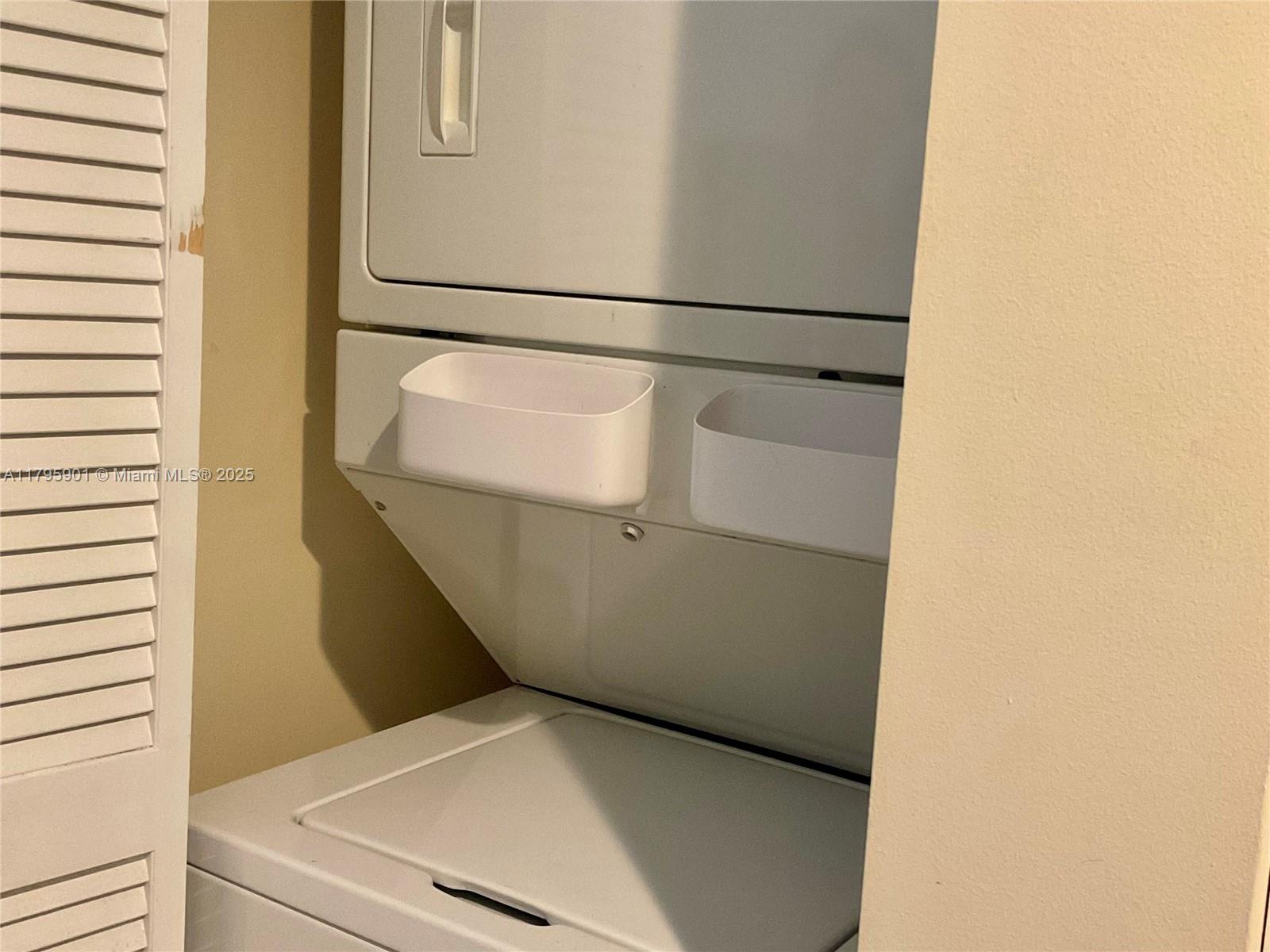 2950 NE 188th St #246, Aventura FL 33180