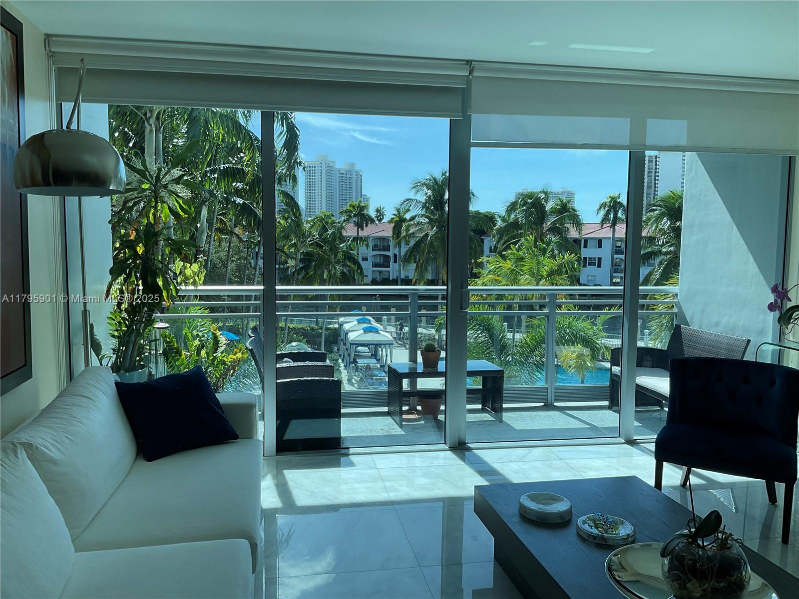 2950 NE 188th St #246, Aventura FL 33180