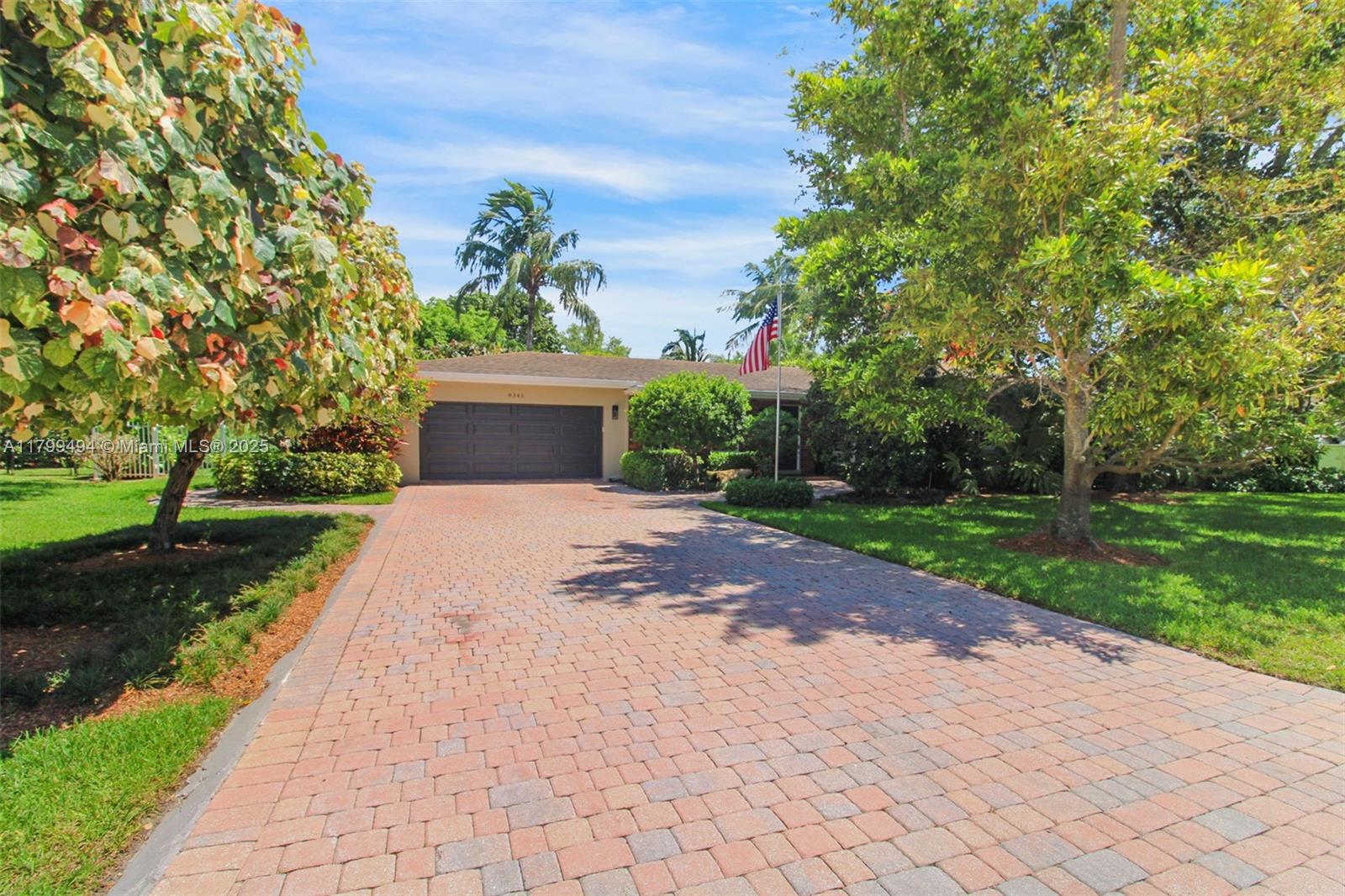 8345 SW 143rd St, Palmetto Bay, Florida image 2
