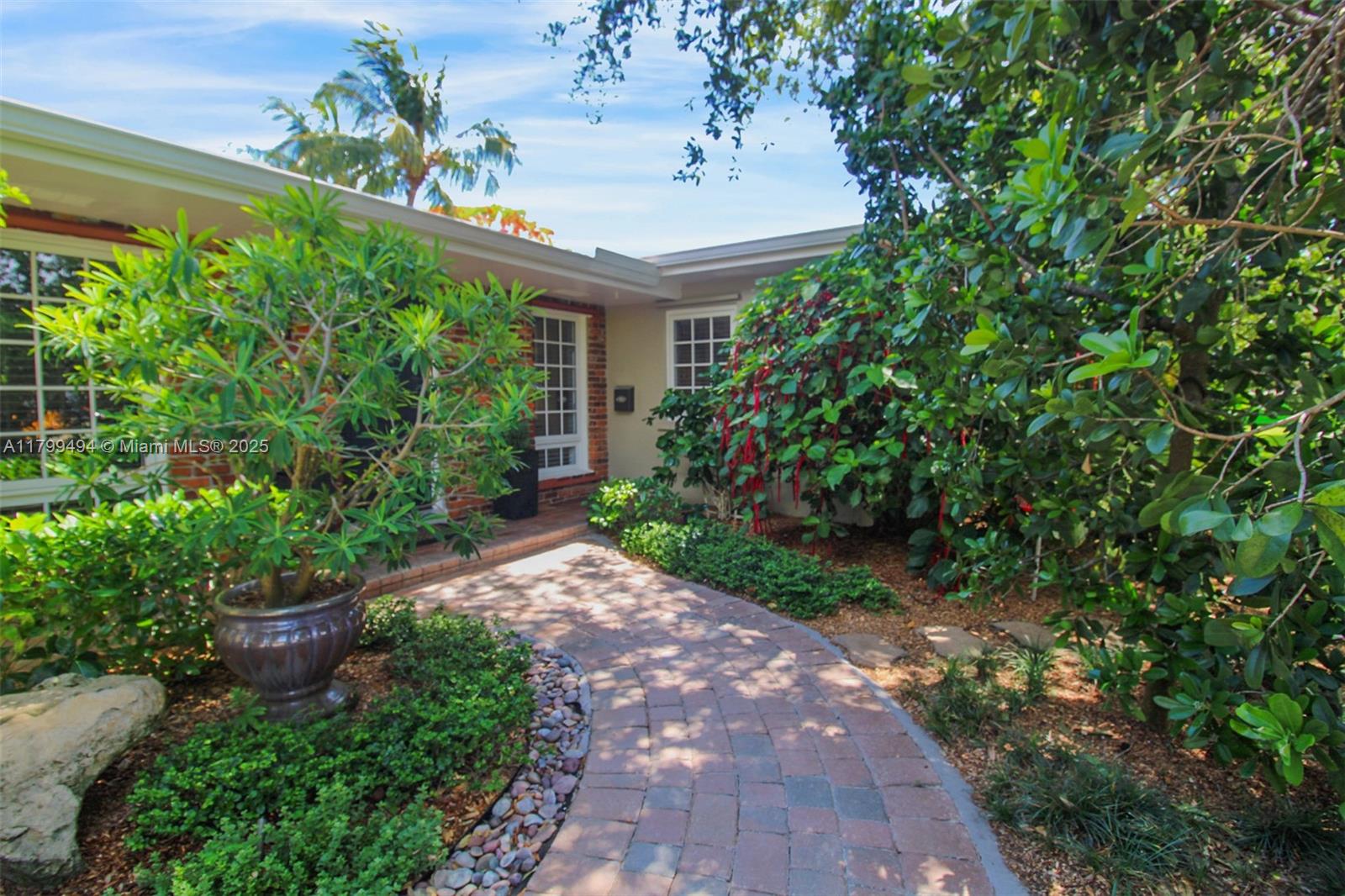 8345 SW 143rd St, Palmetto Bay, Florida image 3