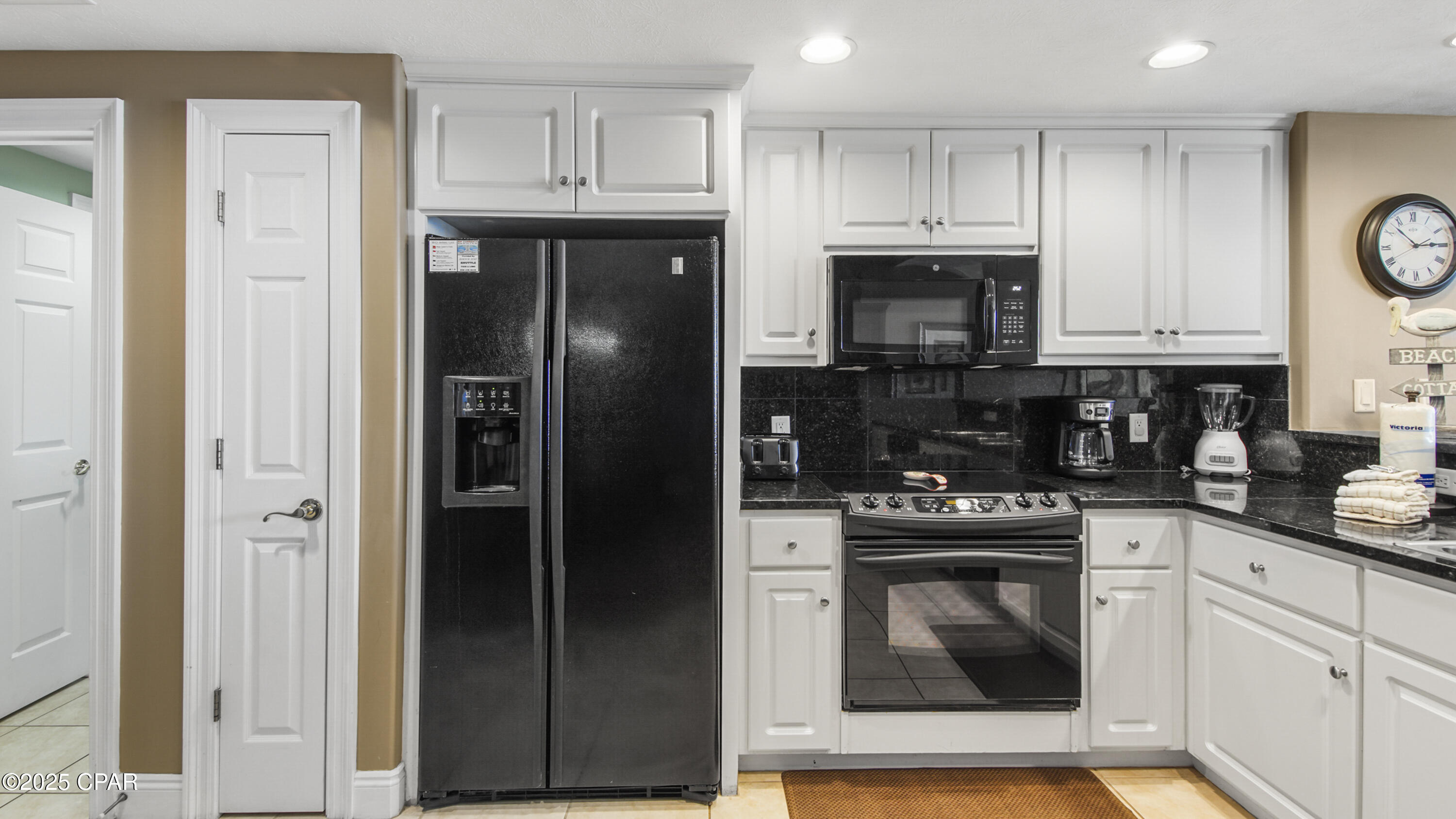 Image 12 For 5004 Thomas 2202 Drive 2202