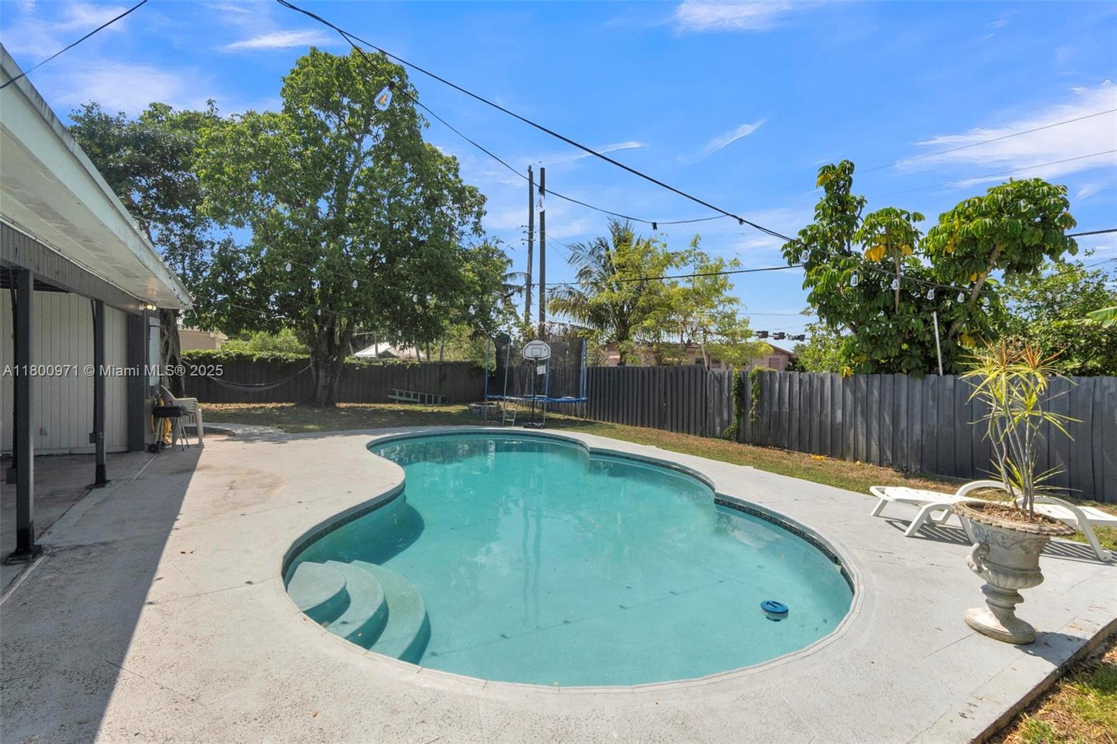 1371 198th St, Miami Gardens, Florida 33169