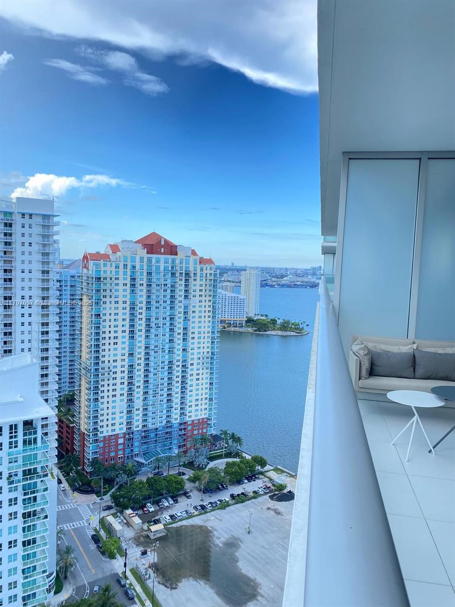 1300 Brickell Bay Dr #3501, Miami FL 33131