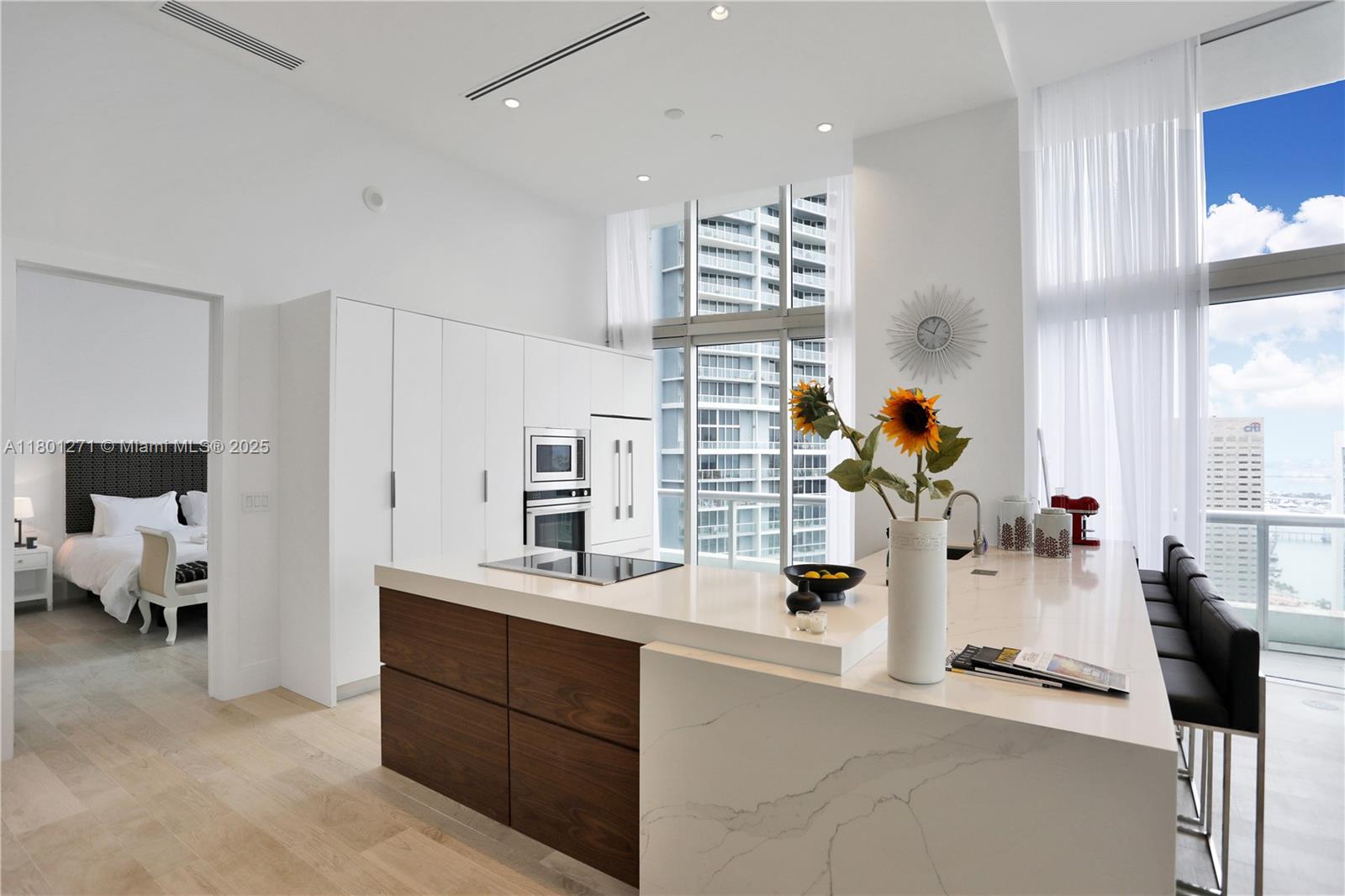 495 Brickell Ave #4102, Miami FL 33131