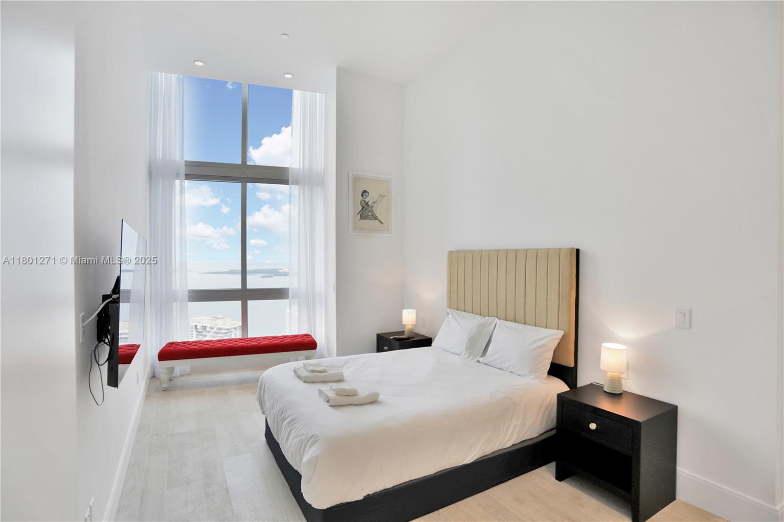 495 Brickell Ave #4102, Miami FL 33131