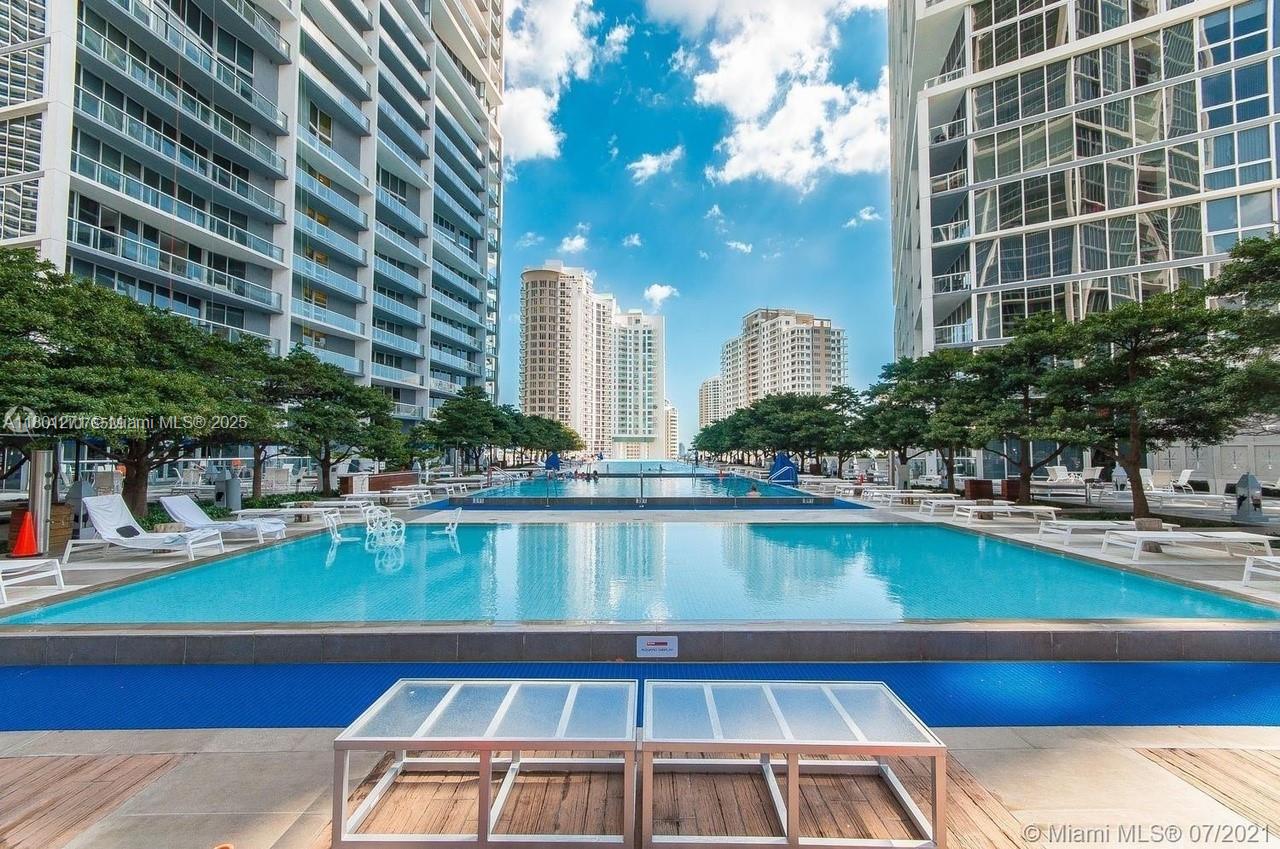 495 Brickell Ave #4102, Miami FL 33131