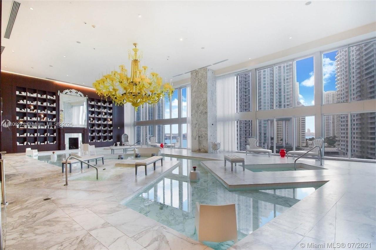 495 Brickell Ave #4102, Miami FL 33131
