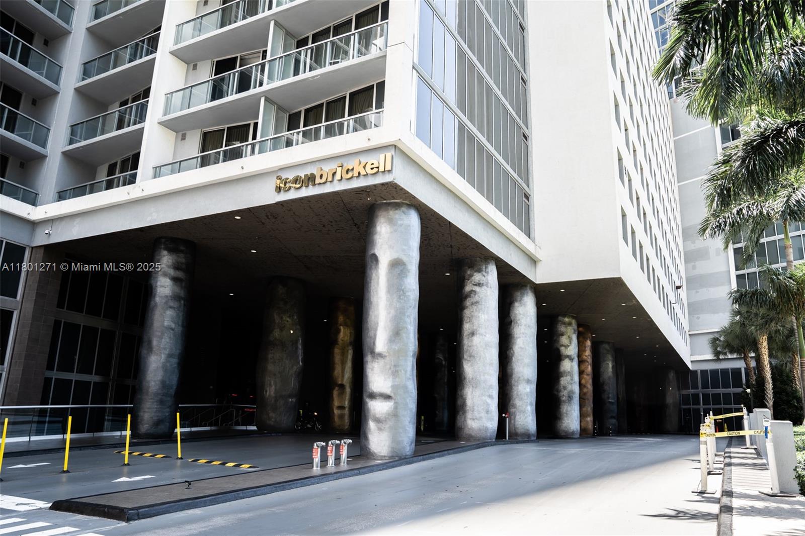 495 Brickell Ave #4102, Miami FL 33131