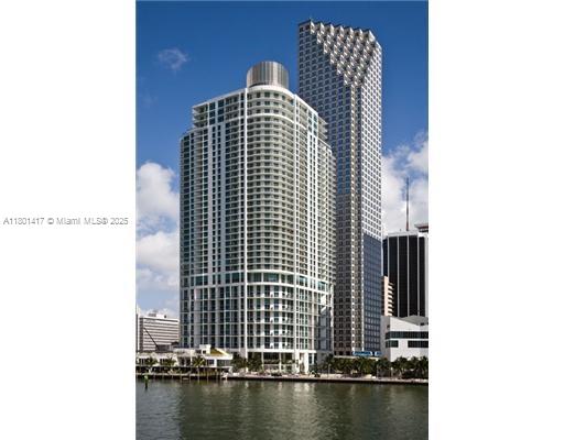 300 S BISCAYNE BL #T-2404, Miami FL 33131