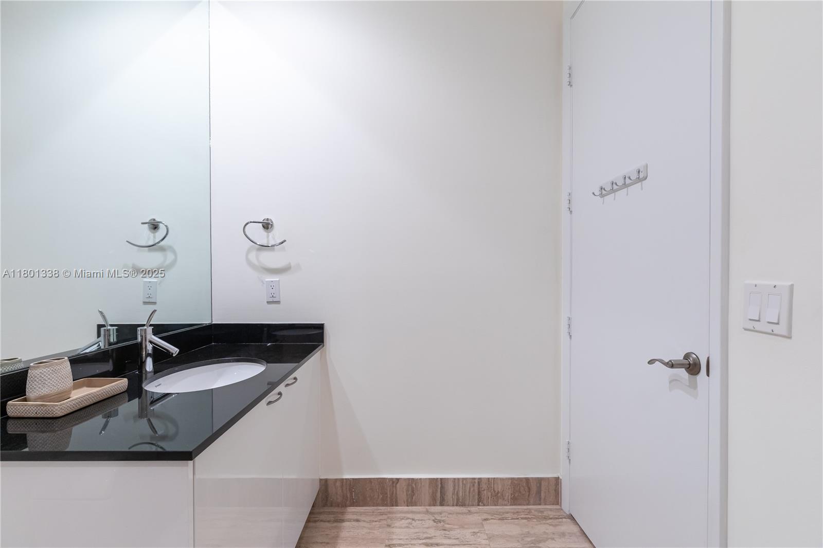 16001 Collins Ave #3307, Sunny Isles Beach FL 33160